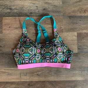 LAST CHANCE DONATING 5/21 VS sports bra size 34C
